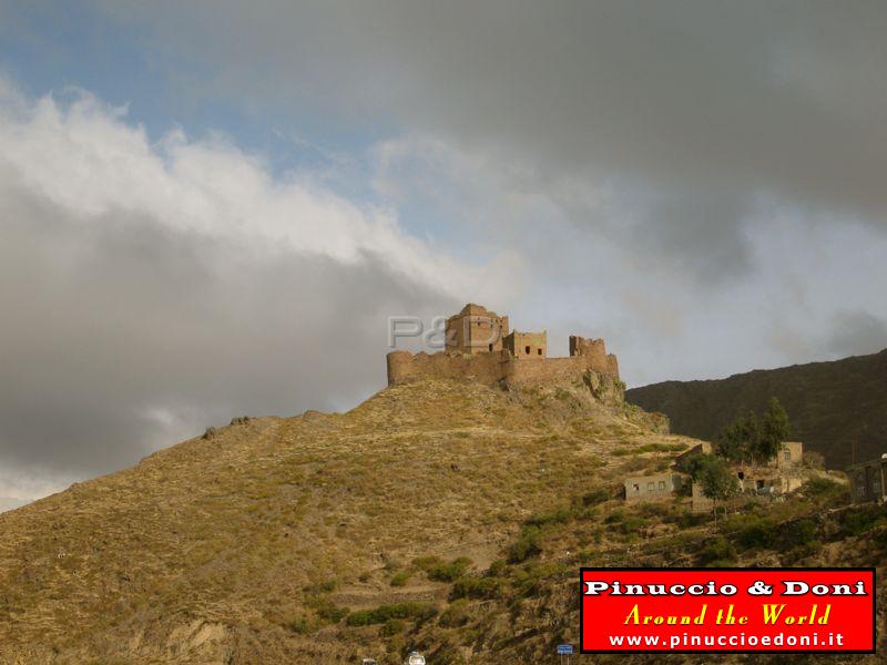 Yemen - From Sana'a to Taiz - 03.jpg